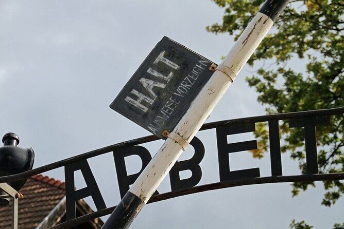 Auschwitz day tour from Warsaw by private car with lunch - Private-car pickup and drop-off: the part that saves your morning