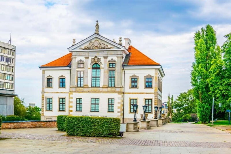 Chopin Tour in Warsaw with Skip-the-line Museum & Concert - First Stop: The Chopin Museum at Pałac Gnińskich (Okólnik 1)