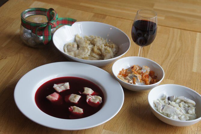 Flavours of Polish Christmas: 4 course dinner + cooking class - Key things I’d put on your radar