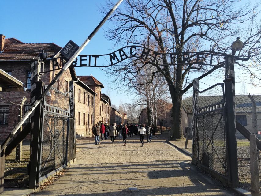 From Warsaw: Auschwitz-Birkenau Tour by Car - The early start, changing pickup time, and what you must bring