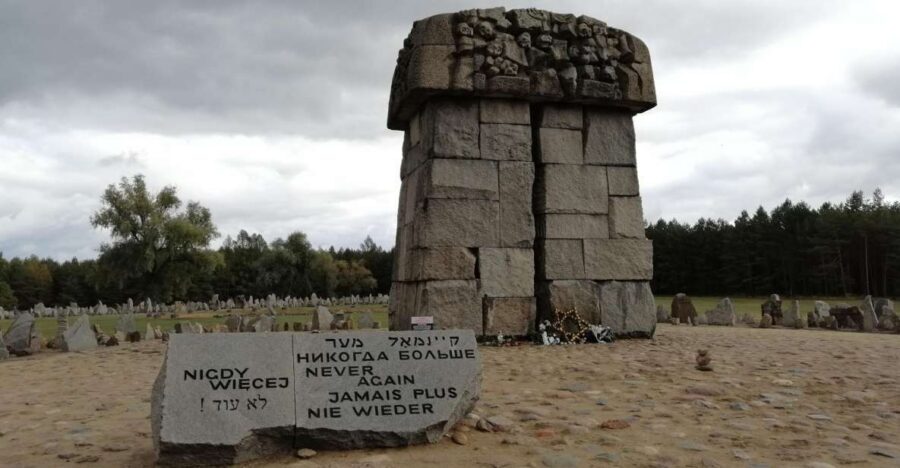 From Warsaw: Guided Tour of Treblinka Camp - Treblinka in the woods: getting out of Warsaw and into the memorial