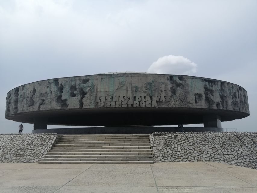 From Warsaw: Lublin and Majdanek State Museum Day Tour - Early pickup, ticket lines, and the value of doing it in one organized day