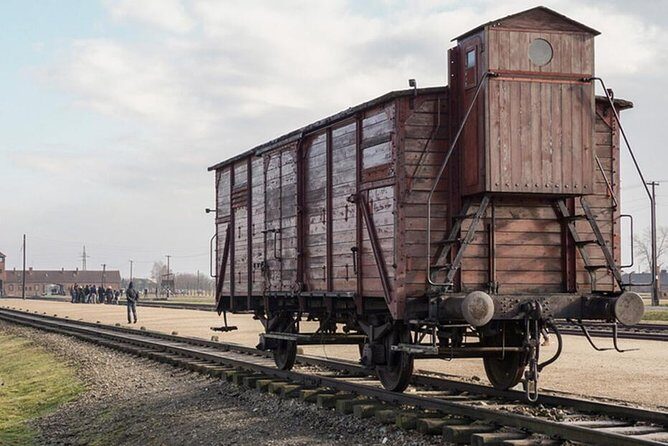 Guided Tour to Auschwitz-Birkenau from Warsaw - Comfort, restrooms, and the long-day checklist