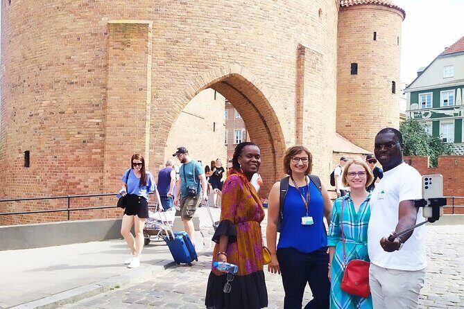 Historic Heart of Warsaw Walking Tour - Kolumna Zygmunta to Kanonia: two short stops with different vibes