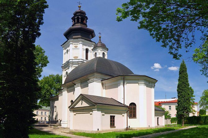 Private guide-driver & car services in Poland & Central Europe - Warsaw by car: why this setup feels different