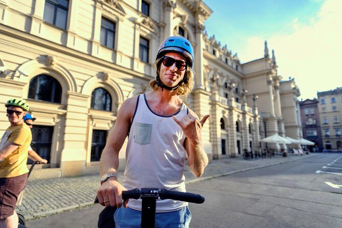 Segway Tour Warsaw: Old Town Tour - 1,5-Hour of Magic! - New Town Square and Multimedia Fountain Park for a lighter interlude