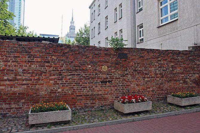 Tour of the Warsaw Ghetto - Key highlights you’ll feel fast
