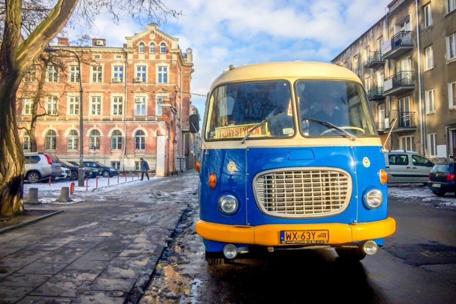 Warsaw: 2.5-Hour Dark Side - Praga District by a Retro Bus - Marketplace stop: jeans, diplomas, and the reality check