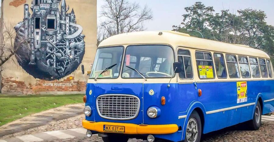 Warsaw: 2.5-Hour Dark Side - Praga District by a Retro Bus - Riding the Jelcz cucumber: a real retro coach, not a theme prop