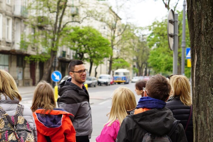 Warsaw: 2.5-Hour Dark Side - Praga District by a Retro Bus - Basilica of the Sacred Heart of Jesus: architecture with a Roman link