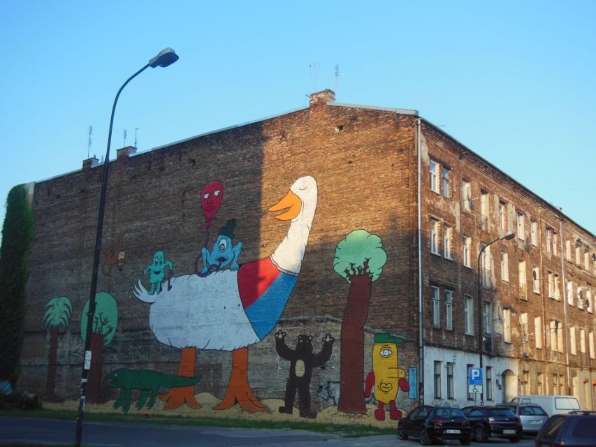 Warsaw: 2-Hour Praga Walking Tour - Bullet-hole tenement houses and the survival story of pre-war Warsaw