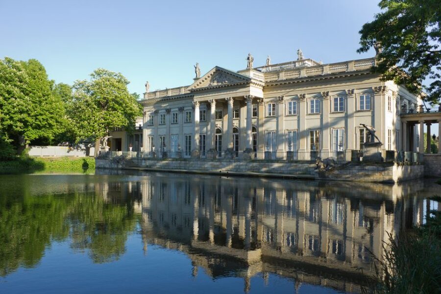 Warsaw: 3-Hour Panoramic City Bus Tour with Pickup - Old Town on foot: Royal Castle area, St. John’s Basilica, and the rebuilt city
