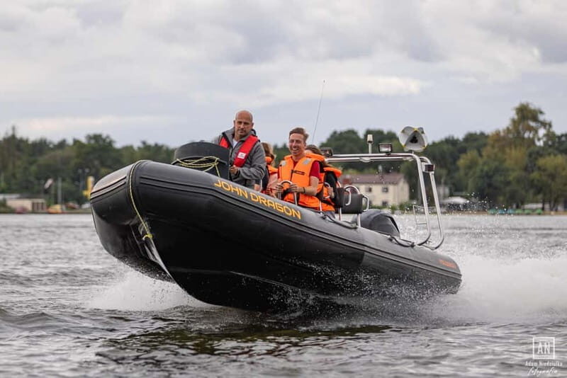 Warsaw: Adrenaline Ride on the Vistula River (Wisła) - Meeting Point and What the Start Feels Like