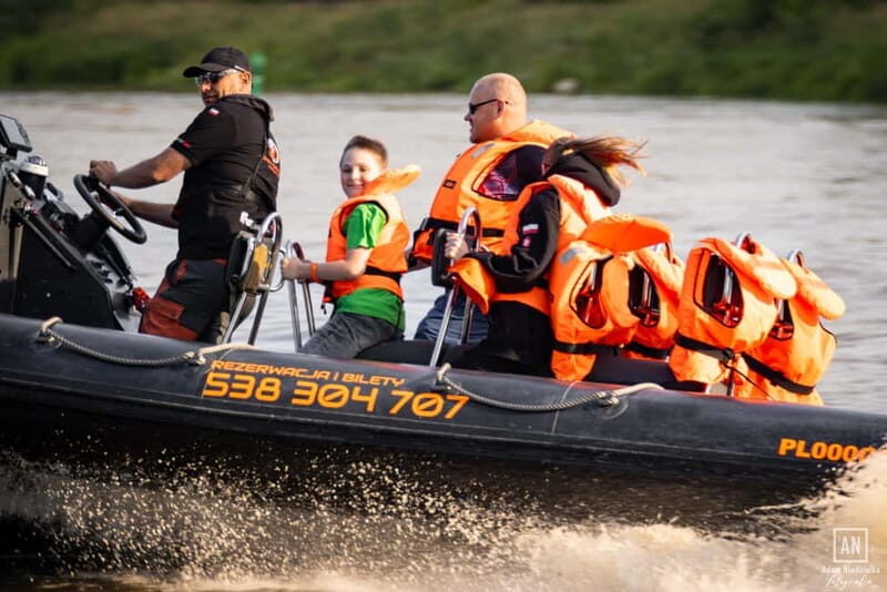 Warsaw: Adrenaline Ride on the Vistula River (Wisła) - Central Warsaw Sights You Pass While the Boat Is Still Moving