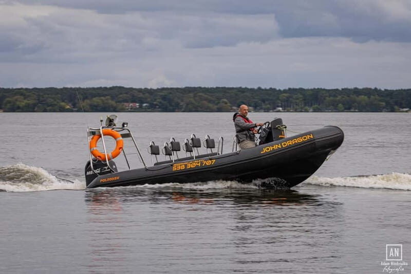 Warsaw: Adrenaline Ride on the Vistula River (Wisła) - Old Town Approach: Slower Boat, Heavier Story