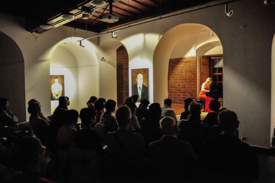 Warsaw: Chopin Concert in the Old Town - Old Town Location: Finding the Townhouse Behind St. John’s
