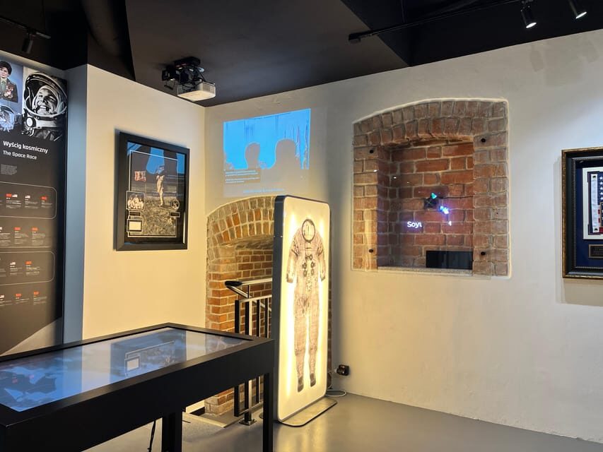 Warsaw: Cold War Museum Entry Ticket - Cinema and story framing: why the narrative feels heavy