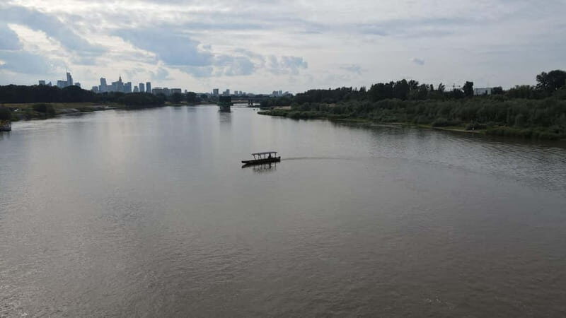 Warsaw: cruise on the Vistula - Audio guide and staff: how it keeps the cruise from feeling like just floating