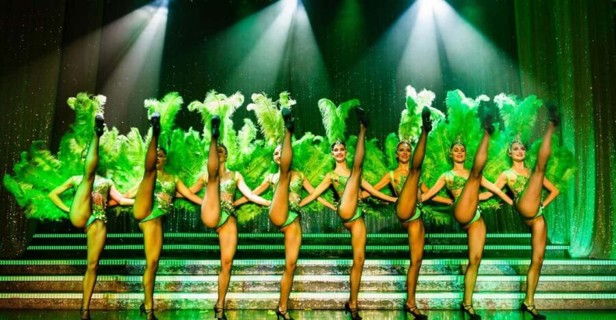 Warsaw: Dinner Show at Sabat Theatre - Price and value for a 5-hour Warsaw night out