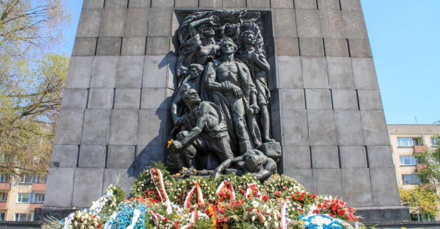 Warsaw: Ghetto, Jewish Cemetery & POLIN Museum Private Tour - The 2-hour Warsaw Ghetto walk: monuments, boundary markers, and ending at Umschlagplatz