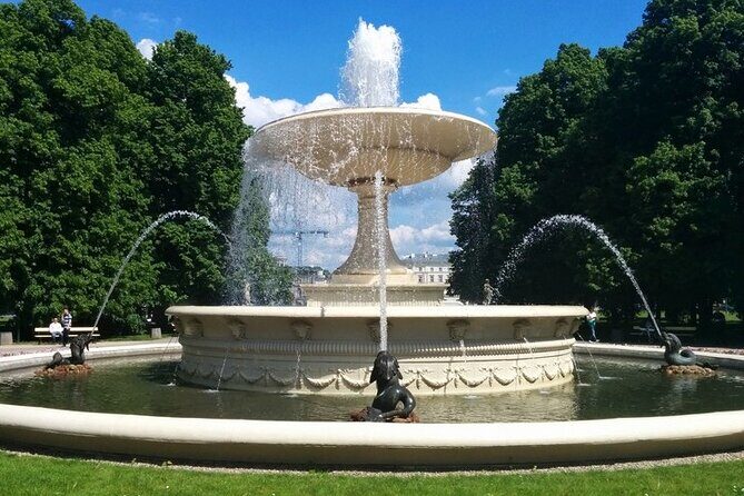 Warsaw Highlights by Bike with Breathtaking Sceneries - Where You Start: Smolna Meets the Old Town Route