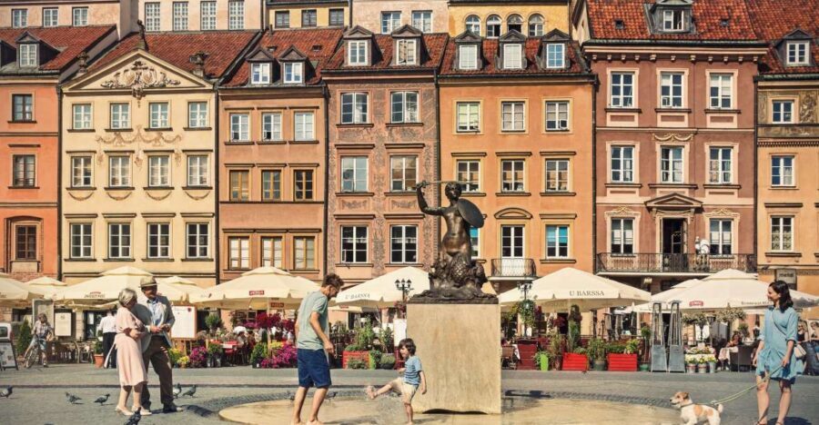 Warsaw: Old and New Town Private Walking Tour - The Barbican, Kanonia Street bell, and a photo moment over the Vistula