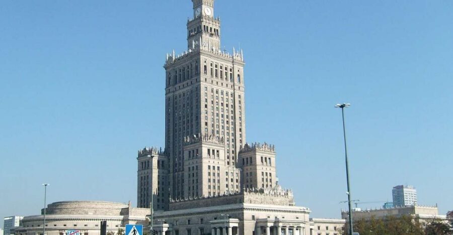 Warsaw: Old Town Highlights Private Walking Tour - Starting at the Warsaw Uprising Monument: The Right Place to Begin