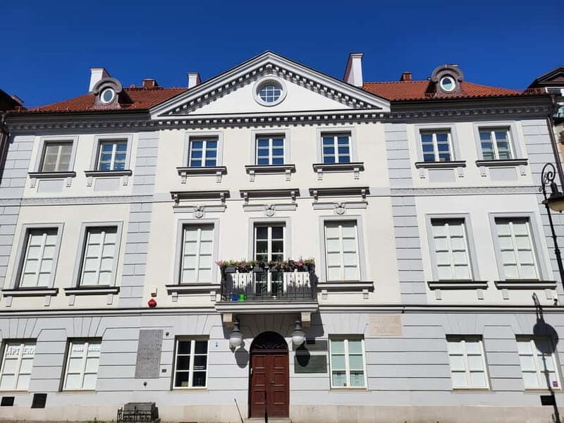 Warsaw Old Town UNESCO HERITAGE walking tour in English - Rynek Nowego Miasta Finish: The Shift to the New Town District