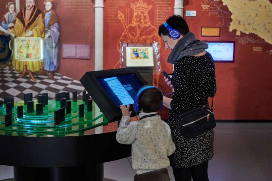 Warsaw: POLIN Museum of the History of Polish Jews Ticket - Holocaust content: powerful, structured, and not just shock value