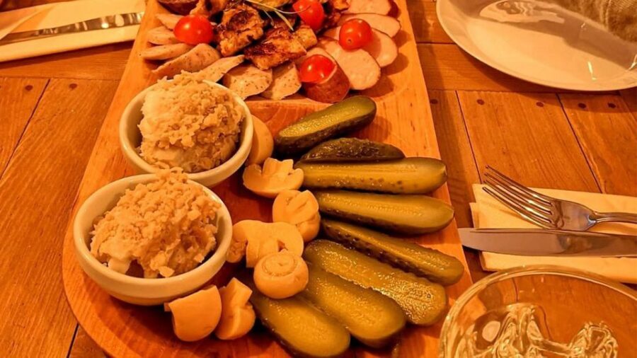 Warsaw: Polish Food Tour - Your tasting plan: 10 dishes, and the meal math you should expect