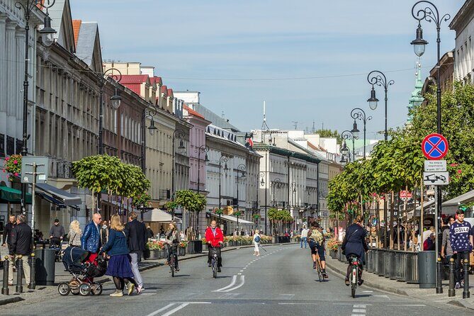 Warsaw Private Walking Tour - University of Warsaw on the Royal Route: history with a pulse