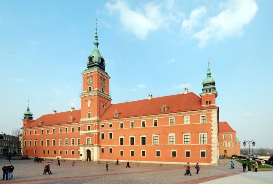 Warsaw: Skip-the-Line Royal Castle Guided Tour - Key highlights at a glance