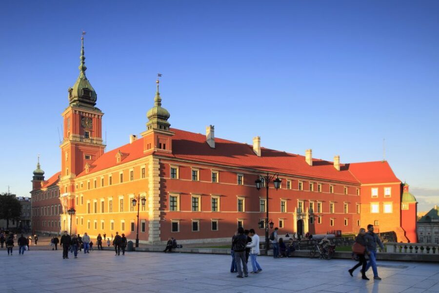 Warsaw: Skip-the-Line Royal Castle Guided Tour - Guide quality matters more than you think