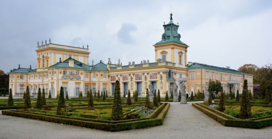 Warsaw: Skip-the-Line Wilanow Palace & Gardens Private Tour - Wilanów Palace: why this stops you in Warsaw