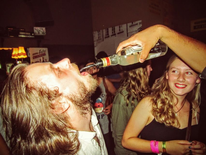 Warsaw: The Original Pub Crawl - Dress code and pacing: the rules that actually affect your night