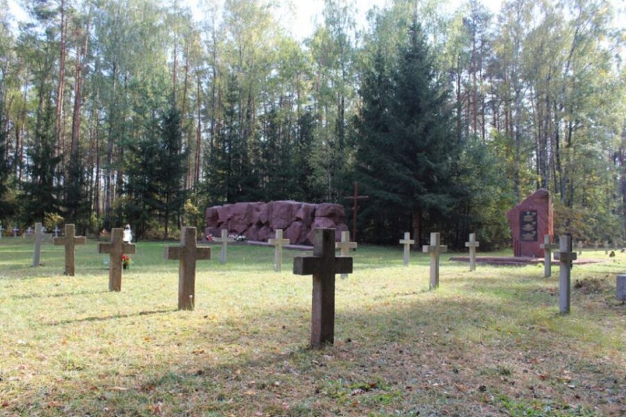 Warsaw: Treblinka Heartbreaking Concentration Camp Tour - Hotel pickup, air-conditioned comfort, and the drive to Treblinka