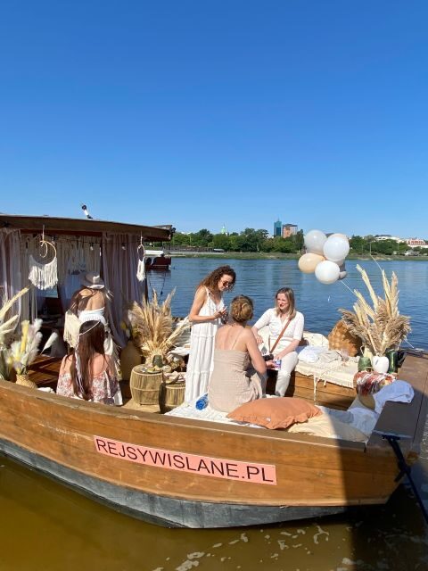 Warsaw: Vistula Cruise - Finding the Mermaid Monument and Boarding at Dworzec Wodny WWA