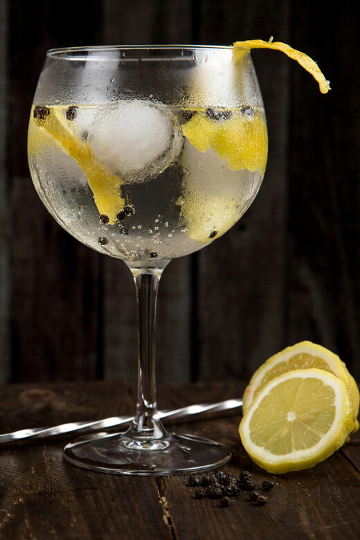 Warsaw: Vodka Tour - A 3-hour vodka education tour in Warsaw Old Town