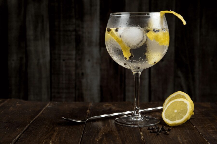 Warsaw: Vodka Tour - Guide quality matters: how Batka and Cesar shaped the experience