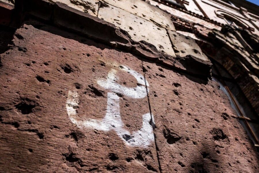 World War 2 in Warsaw walking tour in English - Former Jewish Ghetto and the 1943 Uprising Story